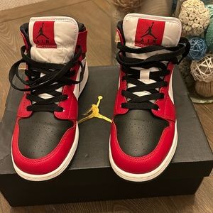 Nike Jordan 1’s